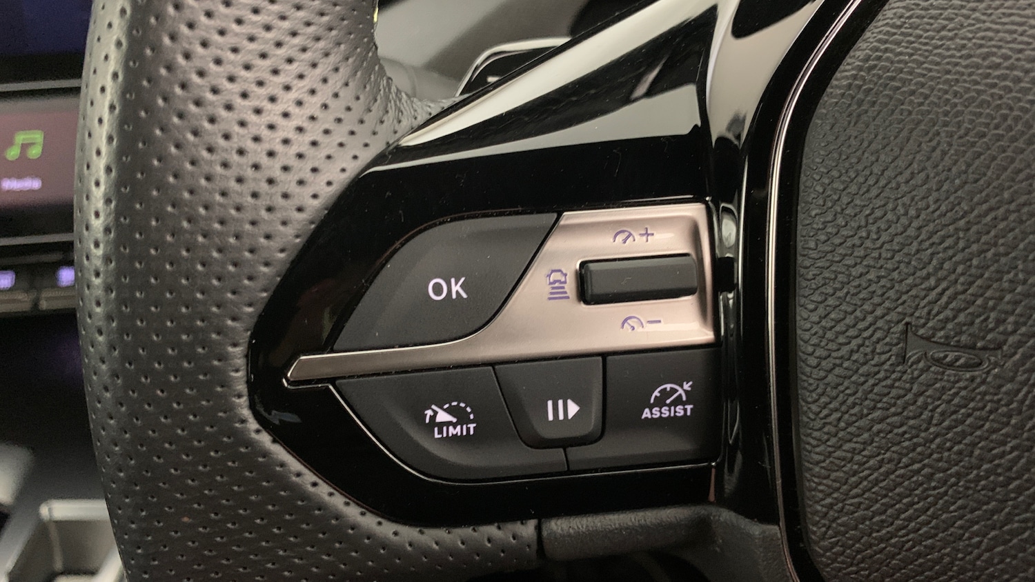 Used Peugeot 408 2024 for sale - 76574405: Photo 19