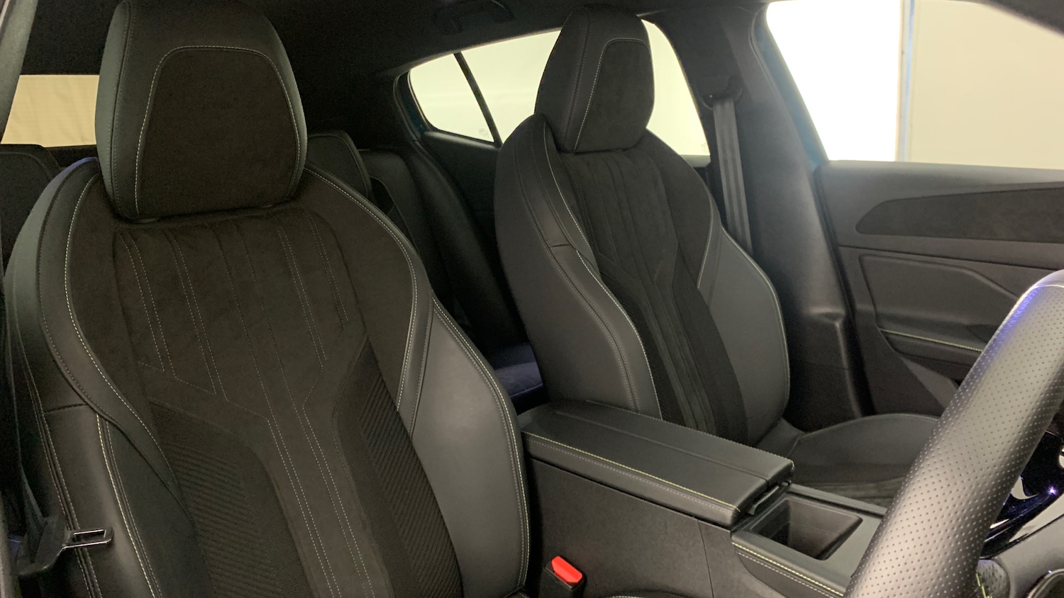 Used Peugeot 408 2024 for sale - 76574405: Photo 40