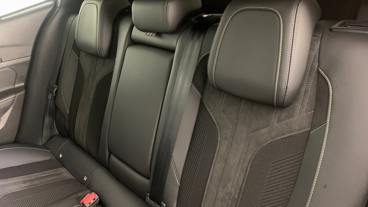 Used Peugeot 408 2024 for sale - 76574405: Photo 8