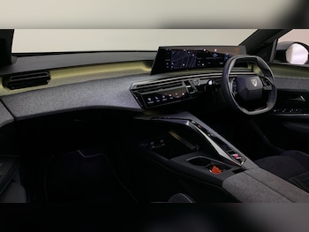 Used Peugeot 3008 2024 for sale - 78232461: Photo