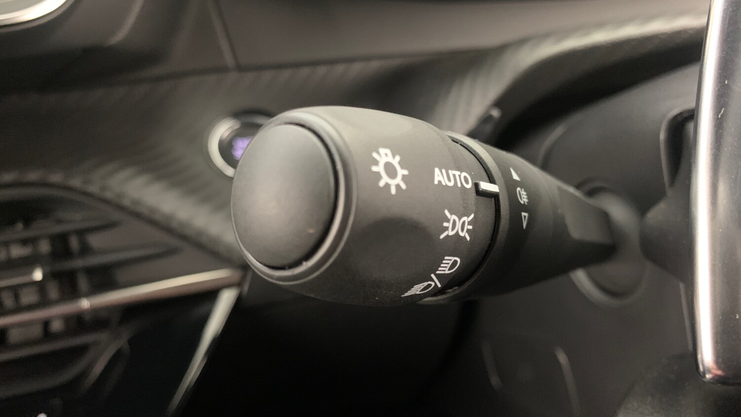 Used Peugeot 2008 2025 for sale - 77825842: Photo 19