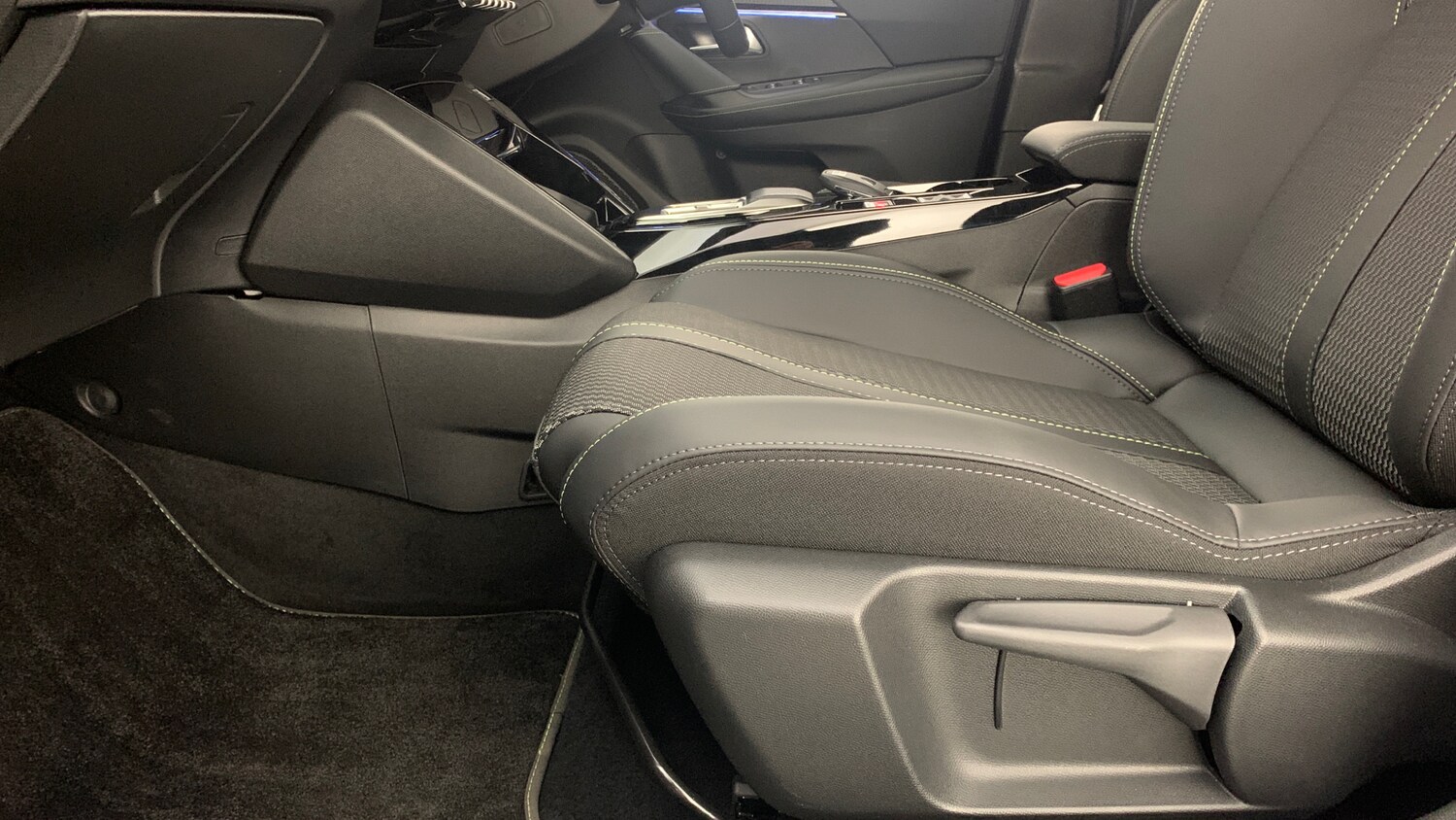 Used Peugeot 2008 2025 for sale - 77825842: Photo 45