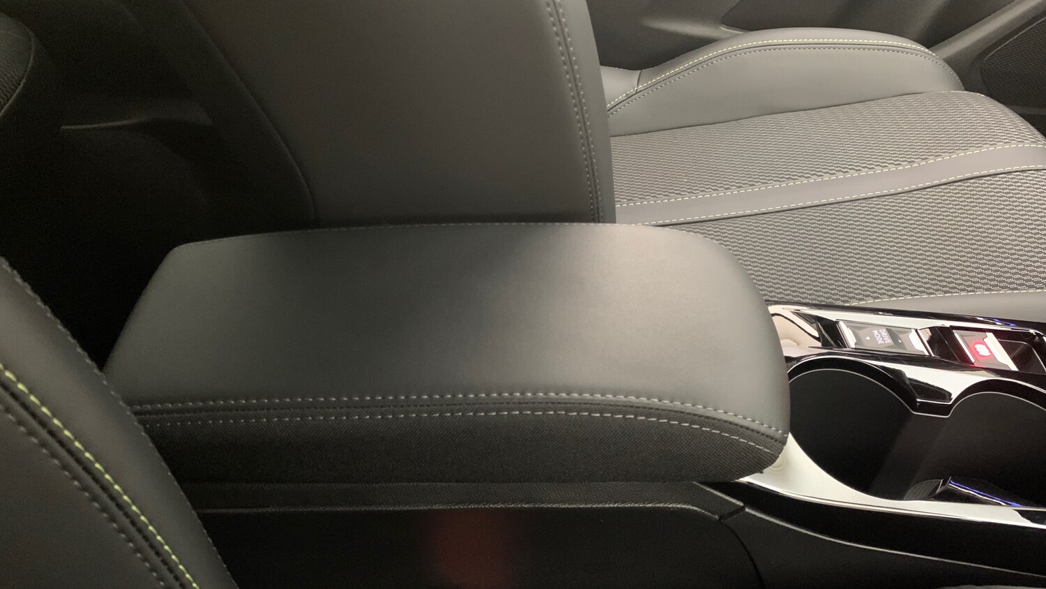 Used Peugeot 2008 2025 for sale - 77825842: Photo 54