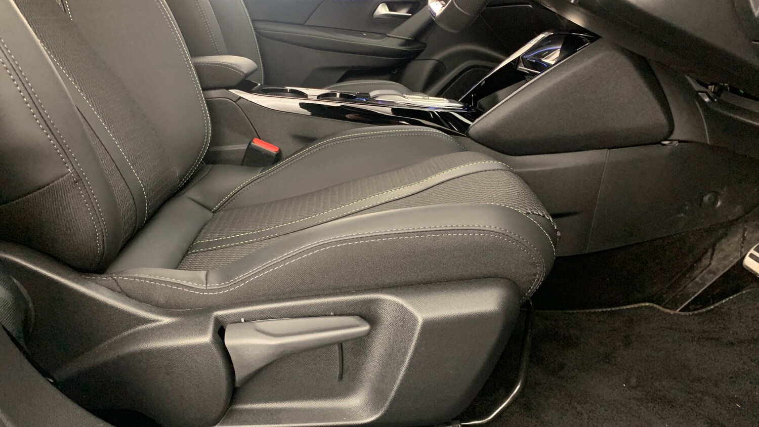 Used Peugeot 2008 2025 for sale - 77825842: Photo 57