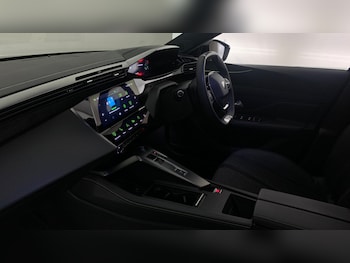 Used Peugeot 308 SW 2025 for sale - 76966129: Photo