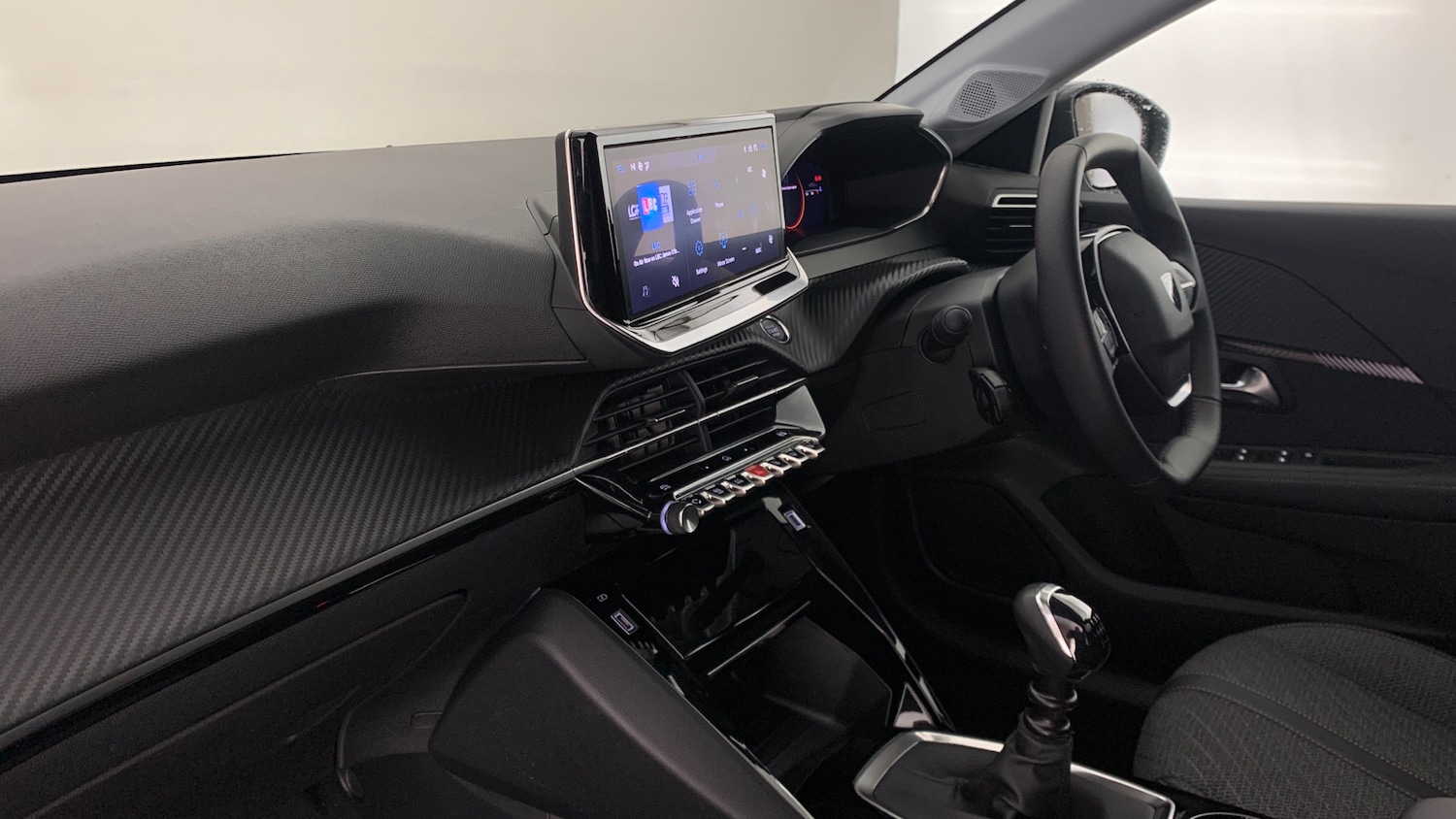 Used Peugeot 208 2024 for sale - 76338297: Photo 2