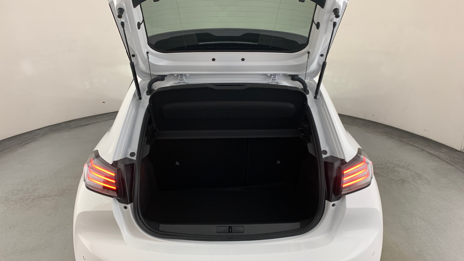 Used Peugeot 208 2024 for sale - 76338297: Photo 5