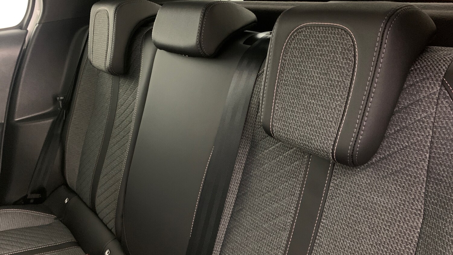 Used Peugeot 208 2024 for sale - 76338297: Photo 8