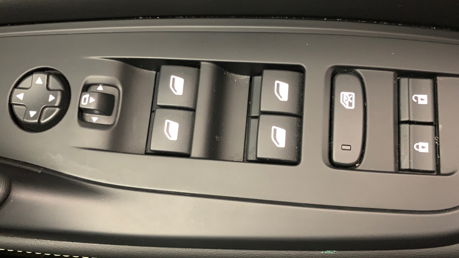 Used Peugeot 408 2024 for sale - 77009471: Photo 39