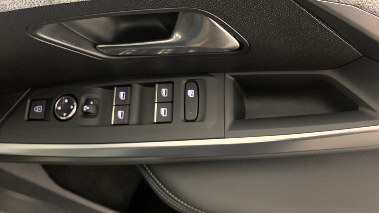 Used Peugeot 3008 2024 for sale - 77539132: Photo 42