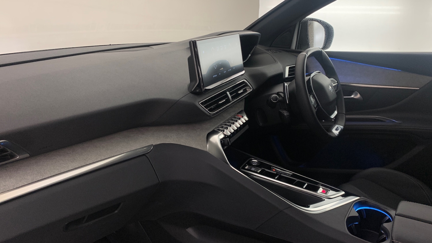 Used Peugeot 5008 2024 for sale - 76634732: Photo 2