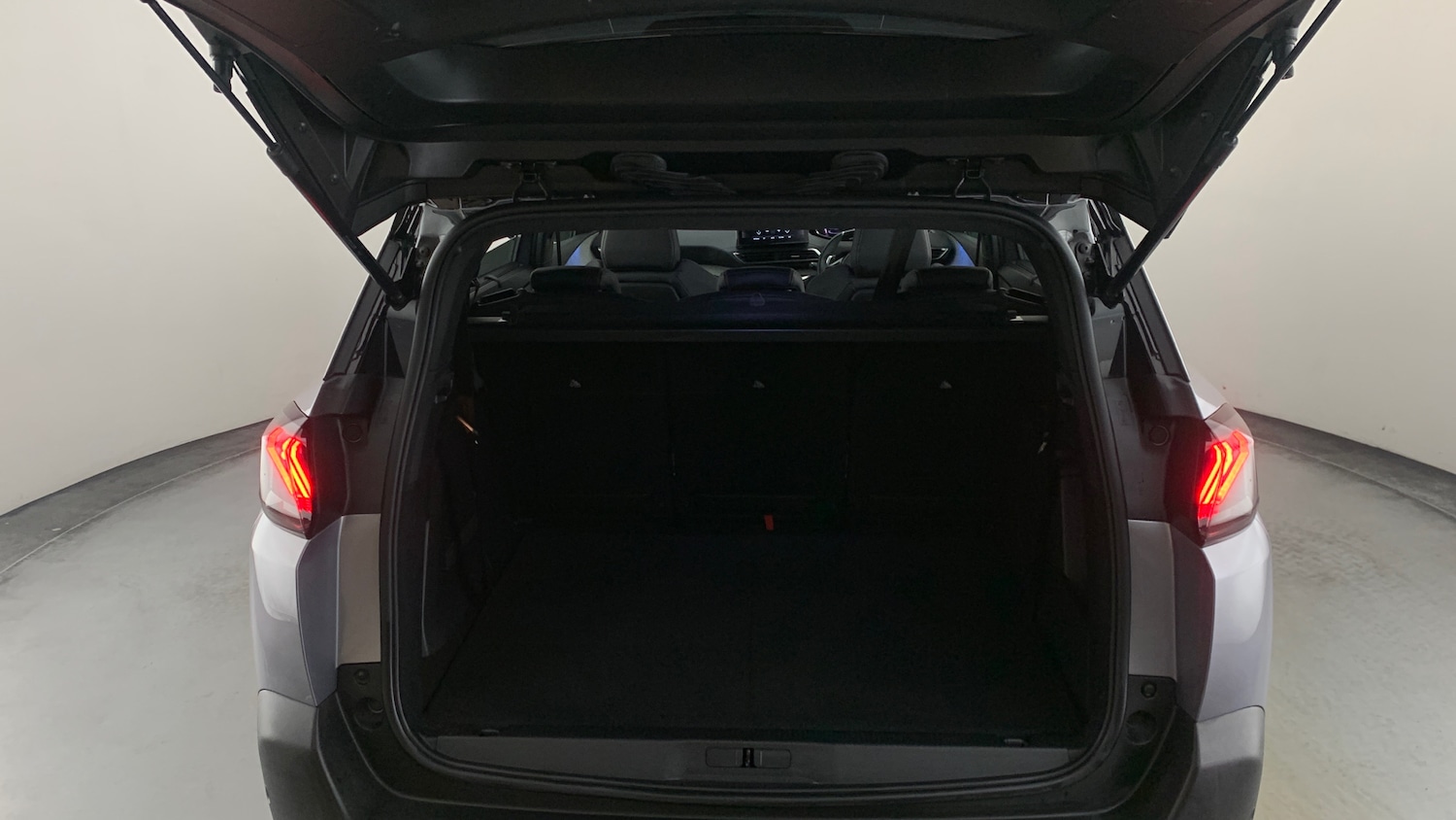 Used Peugeot 5008 2024 for sale - 76634732: Photo 5