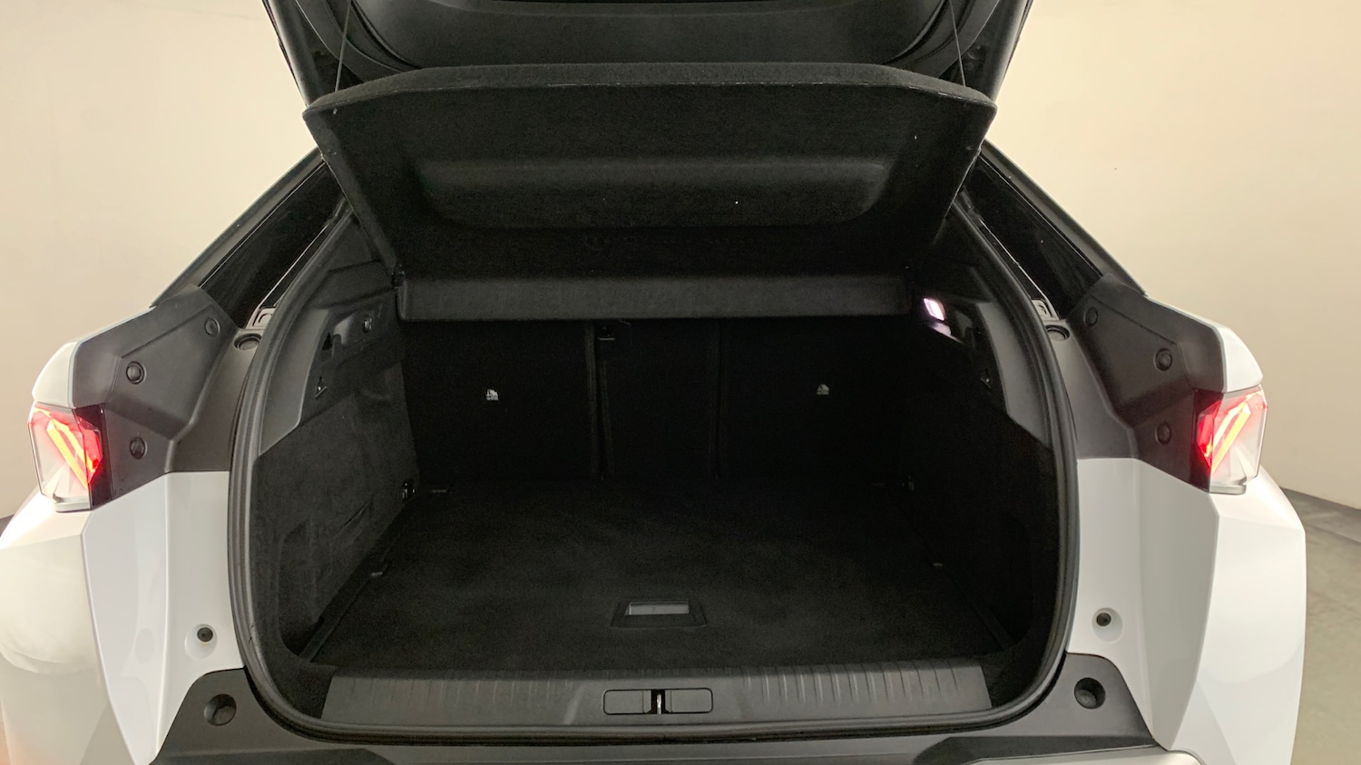 Used Peugeot 3008 2025 for sale - 77697442: Photo 5