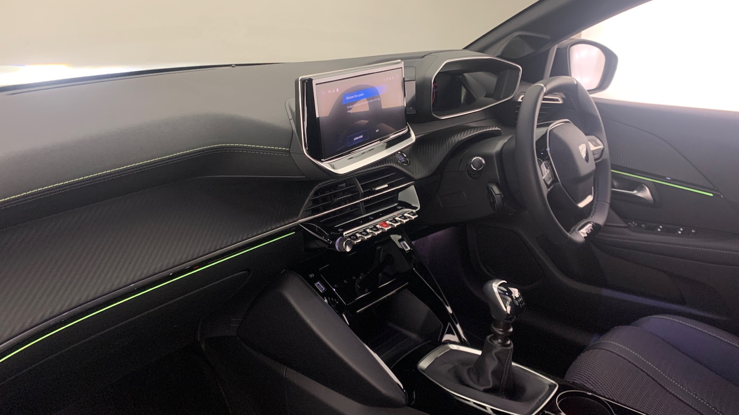 Used Peugeot 208 2024 for sale - 76825710: Photo 2