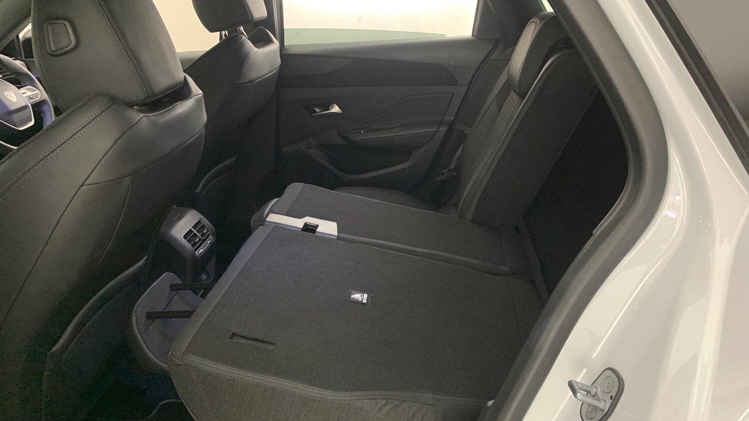 Used Peugeot 308 2024 for sale - 77910208: Photo 54