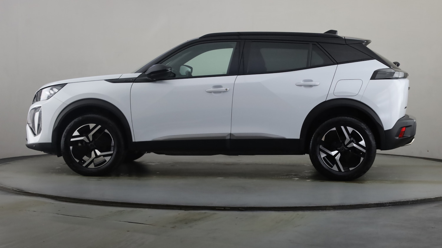 Used Peugeot 2008 2023 for sale - 76389551: Photo 14