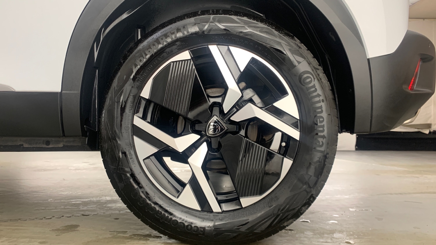 Used Peugeot 2008 2023 for sale - 76389551: Photo 17