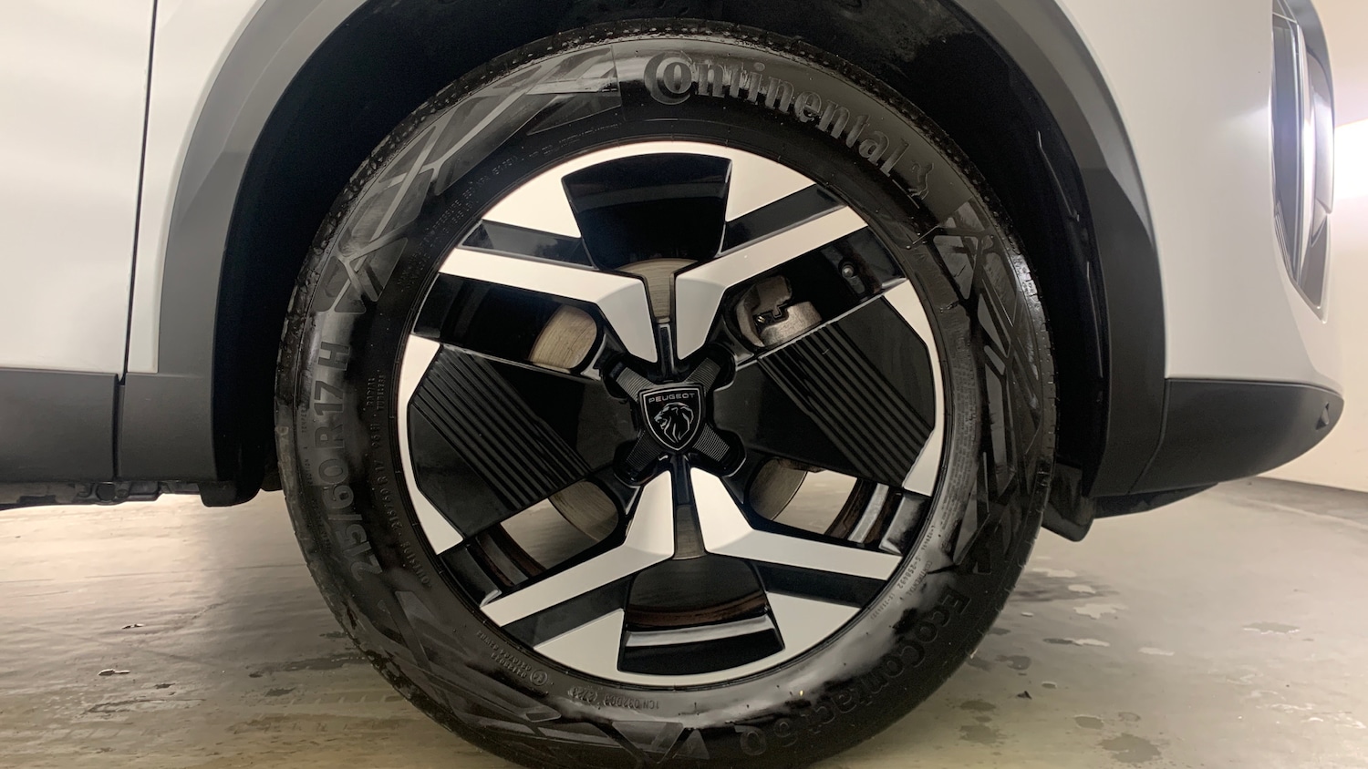 Used Peugeot 2008 2023 for sale - 76389551: Photo 23