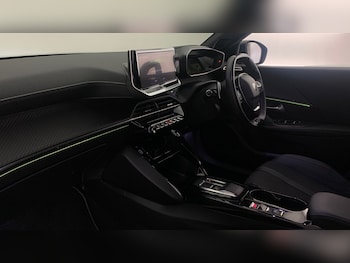 Used Peugeot 2008 2023 for sale - 76389551: Photo