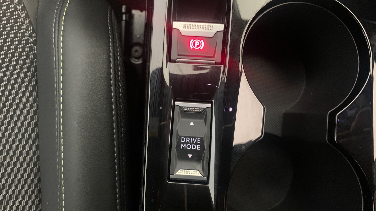 Used Peugeot 2008 2023 for sale - 76389551: Photo 34