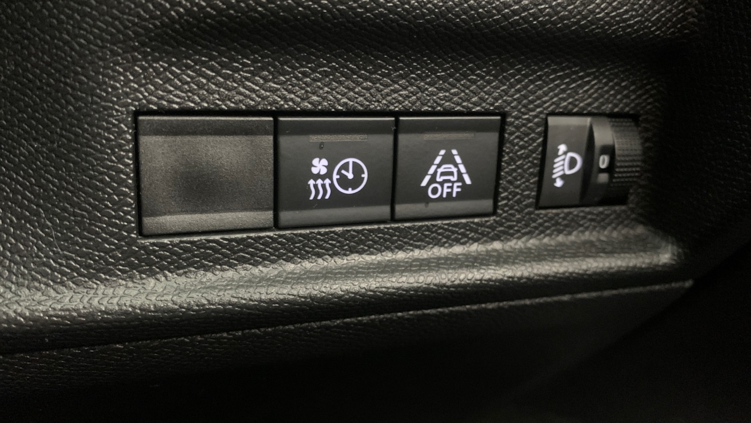 Used Citroen C4 2023 for sale - 77659623: Photo 20