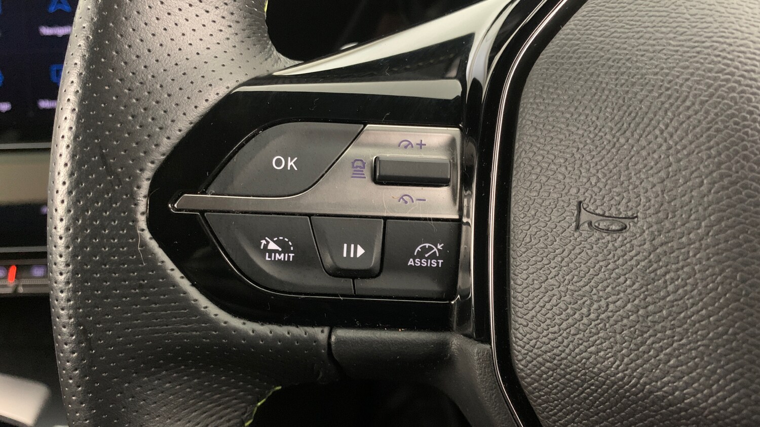 Used Peugeot 408 2024 for sale - 77697436: Photo 18