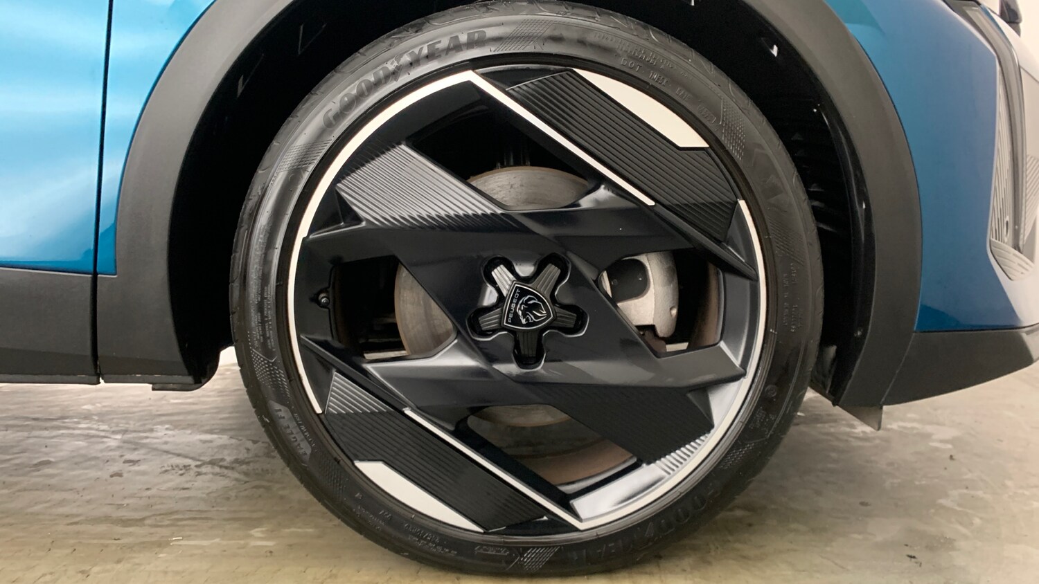 Used Peugeot 408 2024 for sale - 77697436: Photo 24