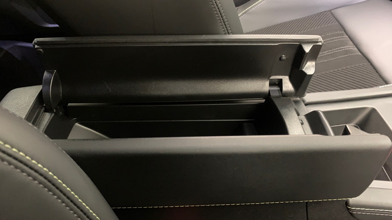 Used Peugeot 408 2024 for sale - 77697436: Photo 52