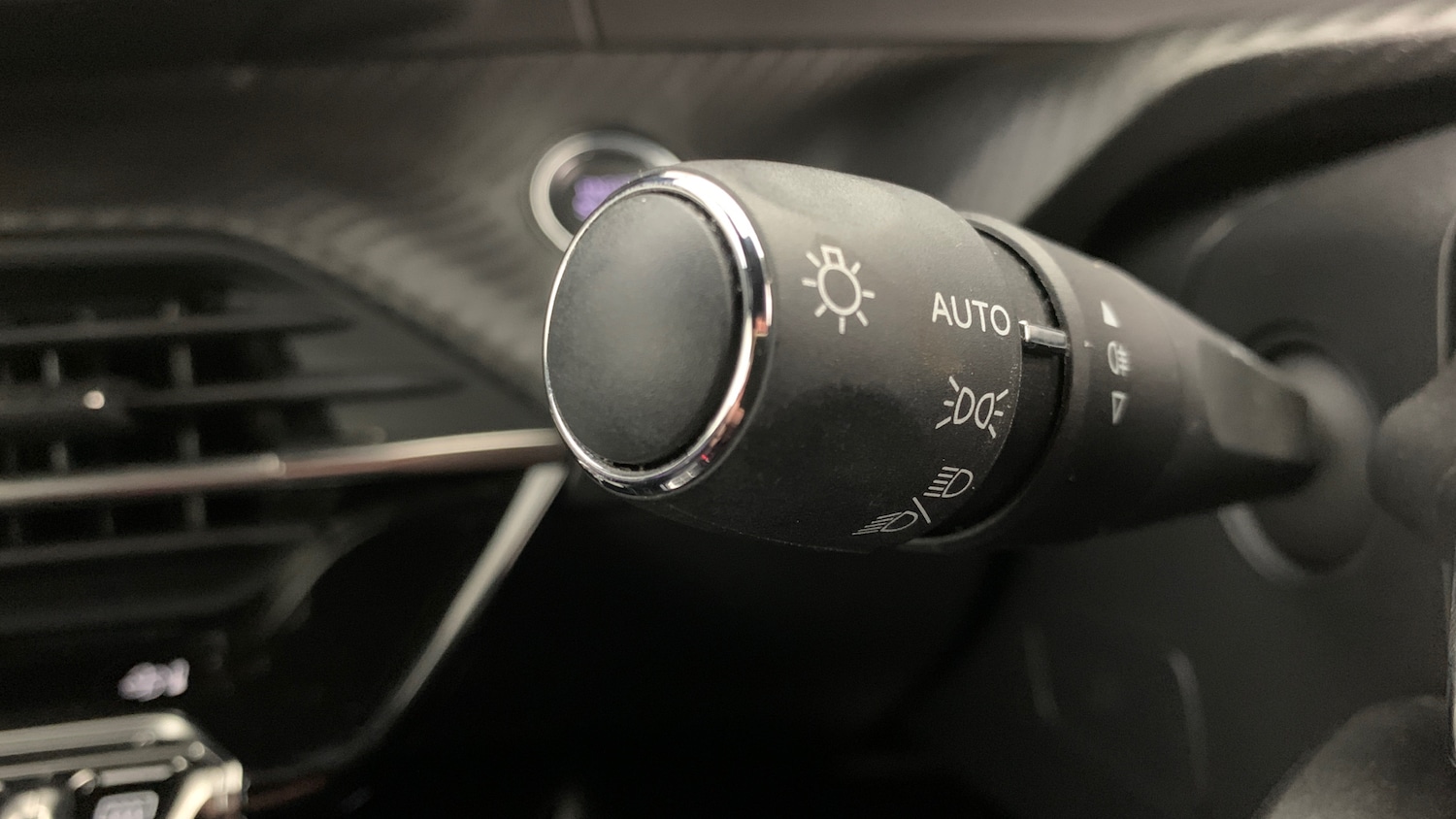 Used Peugeot 2008 2024 for sale - 76621404: Photo 34