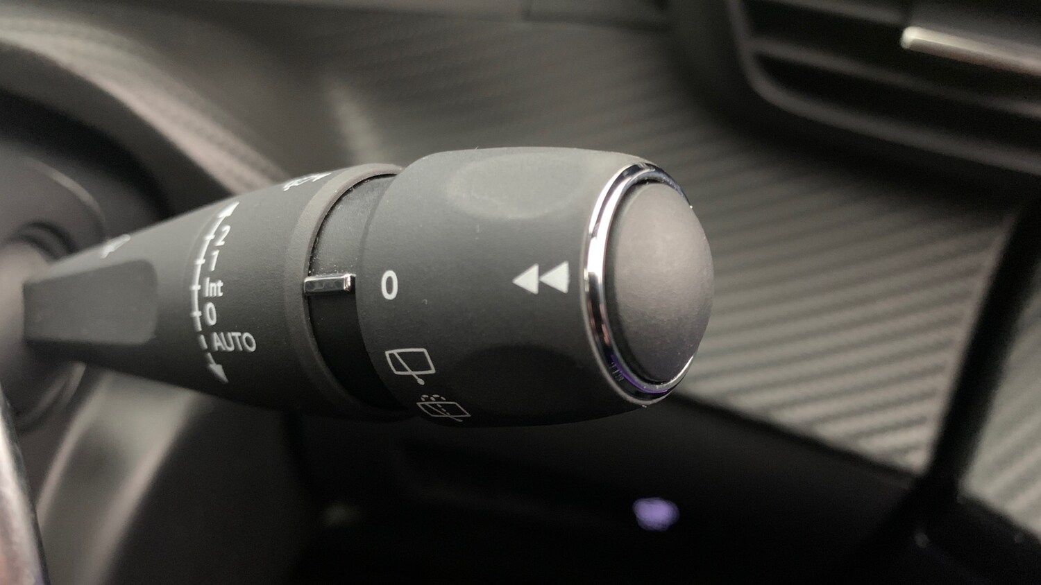 Used Peugeot 2008 2024 for sale - 76621404: Photo 35