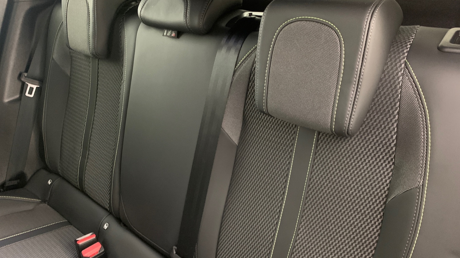 Used Peugeot 2008 2024 for sale - 76621404: Photo 8