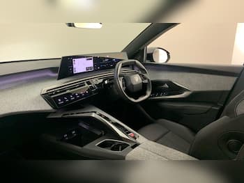 Used Peugeot 5008 2025 for sale - 79713248: Photo