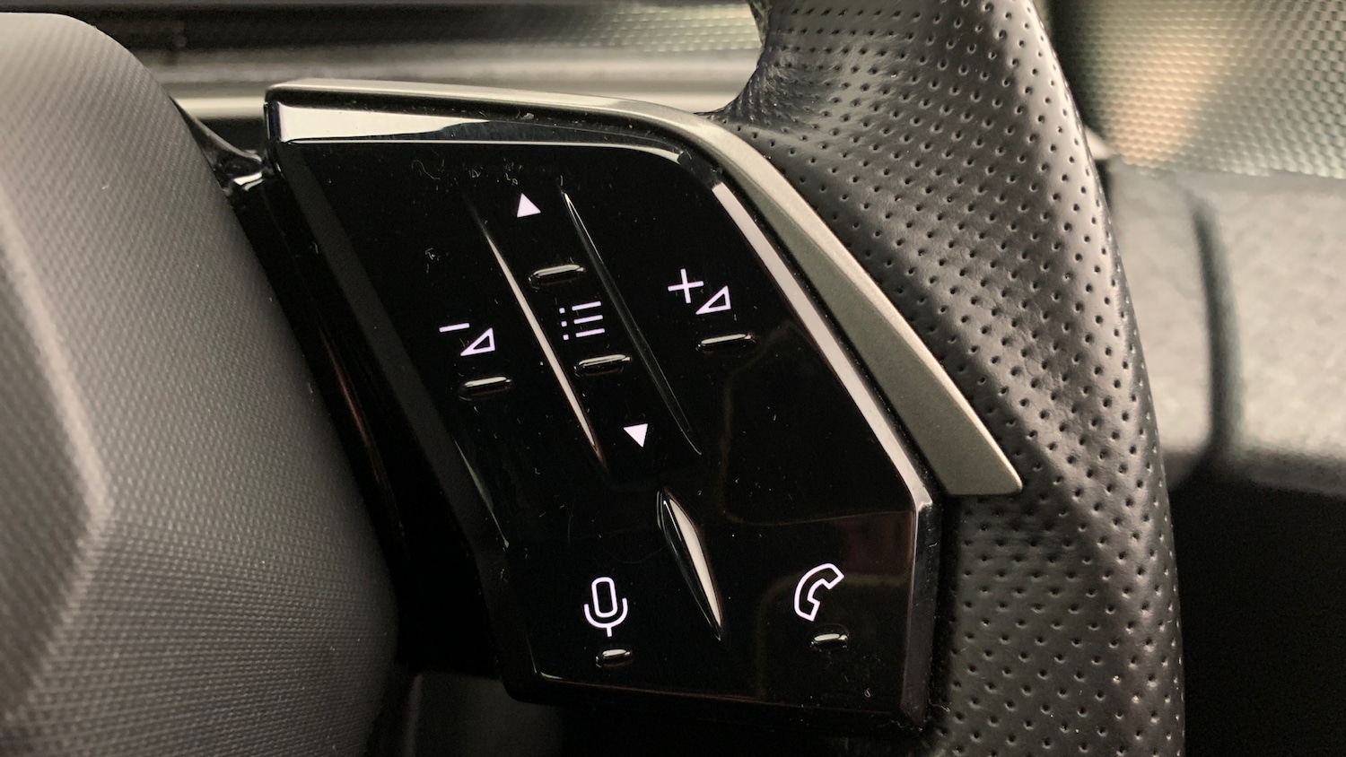 Used Peugeot 5008 2025 for sale - 77042348: Photo 18