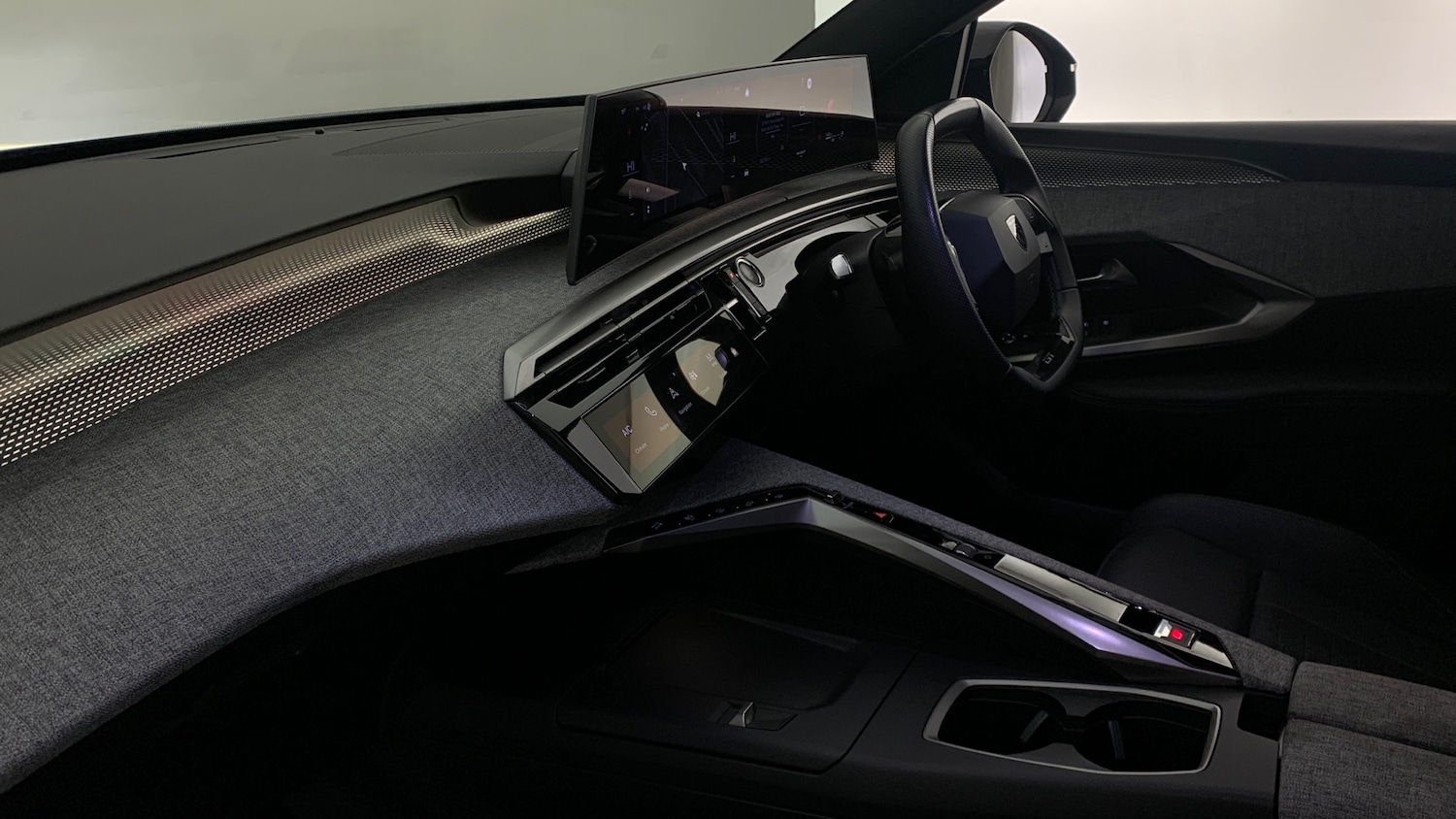 Used Peugeot 5008 2025 for sale - 77042348: Photo 2