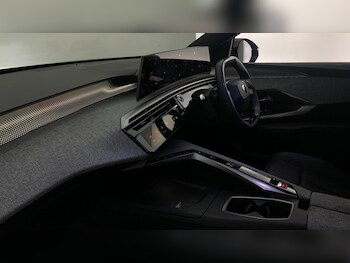 Used Peugeot 5008 2025 for sale - 77042348: Photo