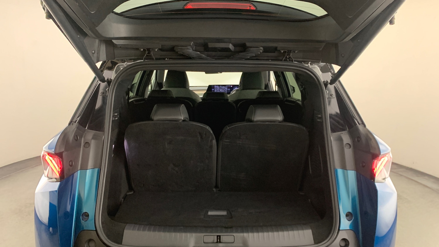 Used Peugeot 5008 2025 for sale - 77042348: Photo 5