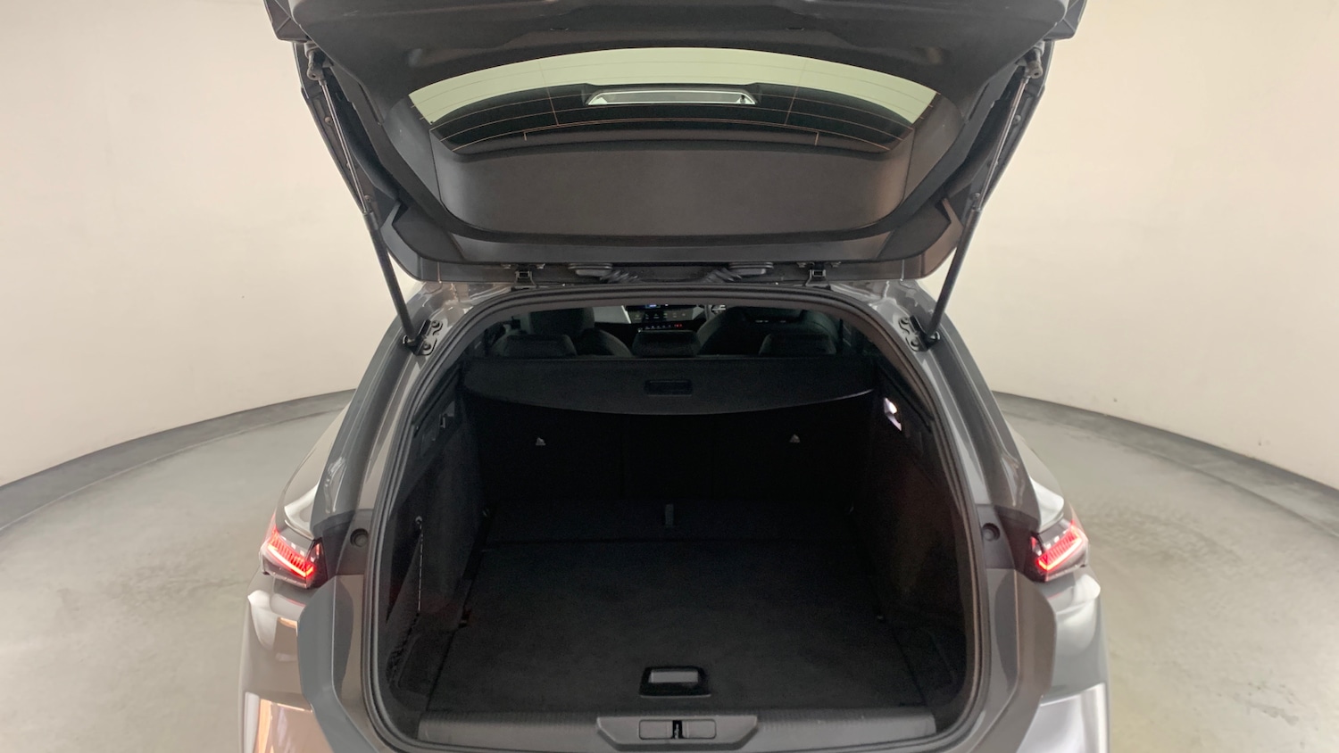 Used Peugeot 308 2025 for sale - 77042316: Photo 5