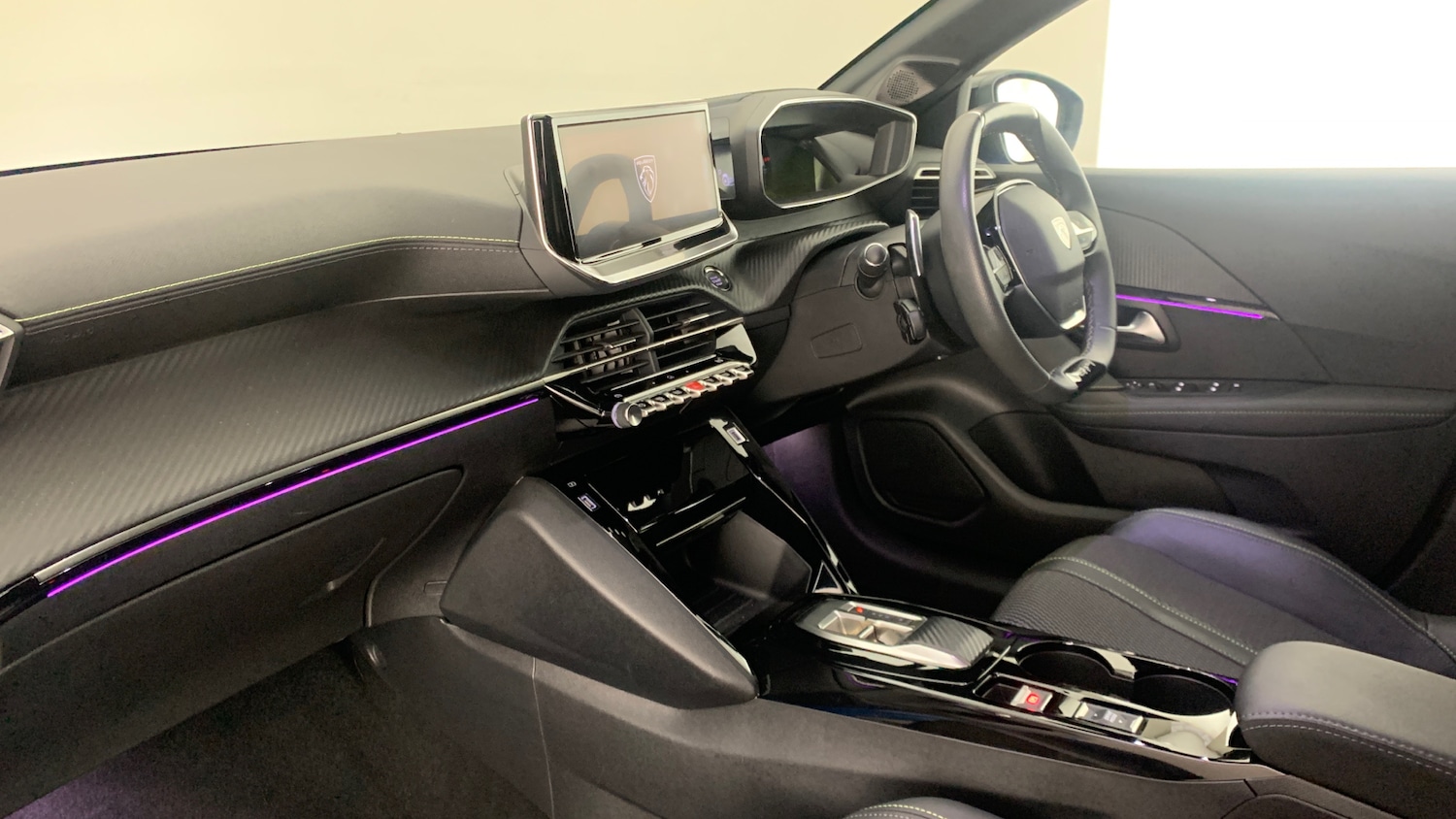 Used Peugeot 208 2024 for sale - 76123507: Photo 2