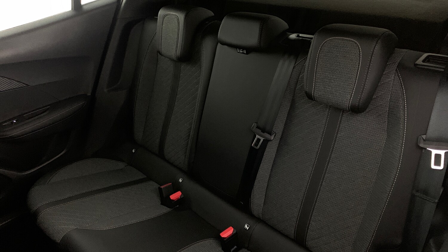 Used Peugeot 2008 2024 for sale - 77599607: Photo 51