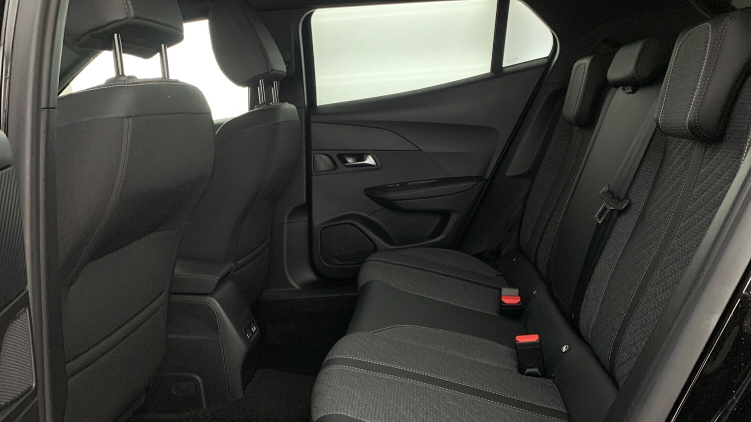 Used Peugeot 2008 2024 for sale - 77599607: Photo 52