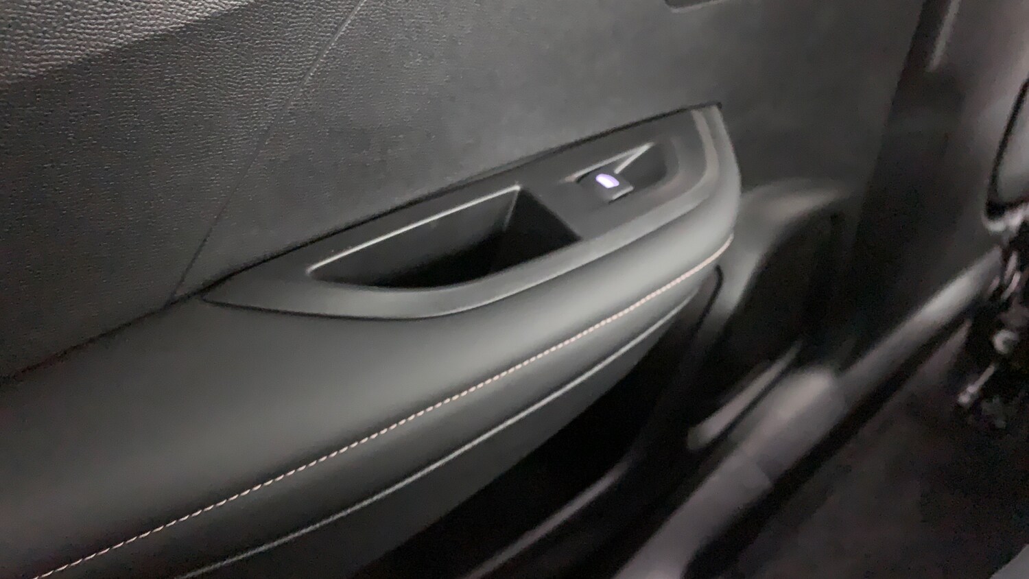 Used Peugeot 2008 2024 for sale - 77599607: Photo 57