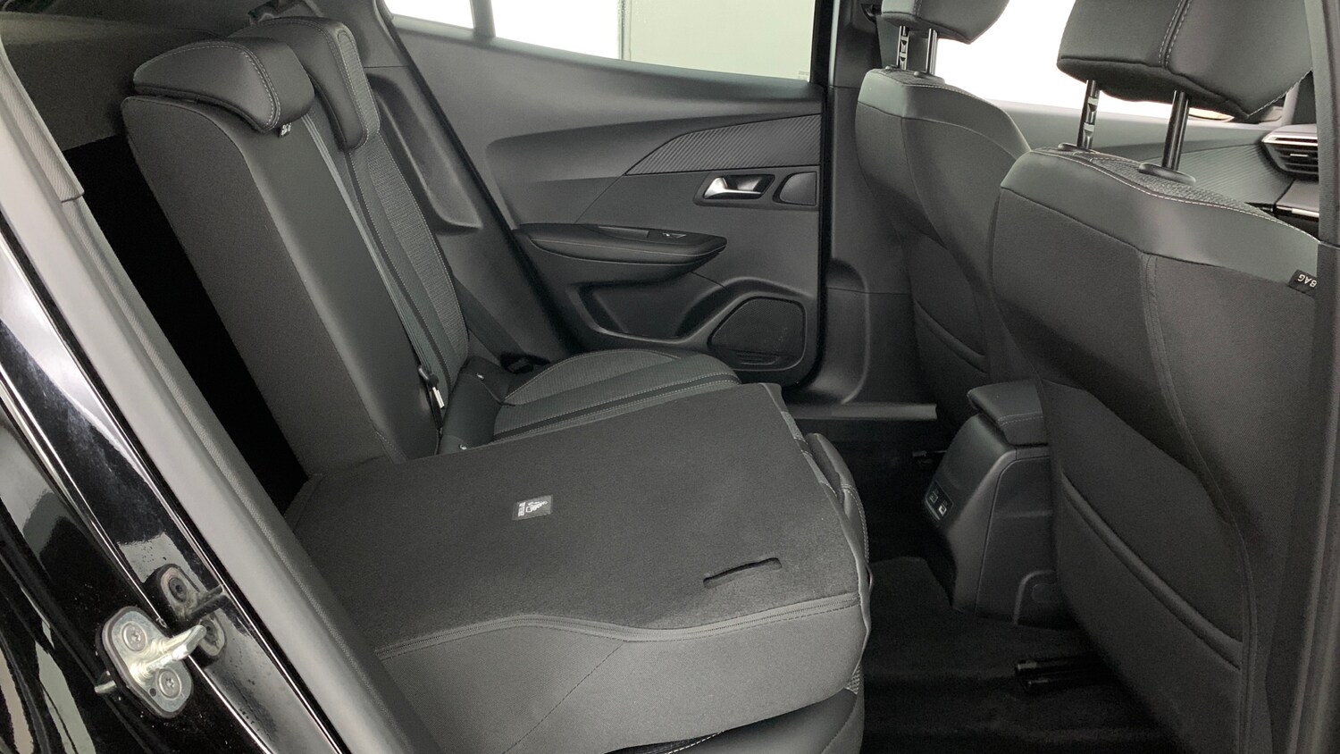 Used Peugeot 2008 2024 for sale - 77599607: Photo 63