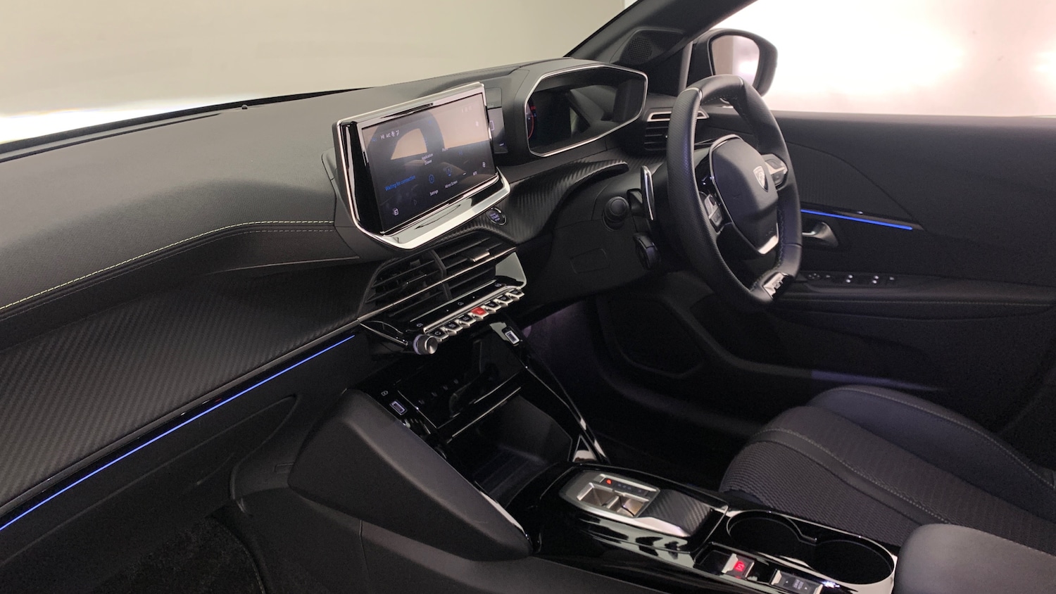 Used Peugeot 208 2025 for sale - 76621459: Photo 2