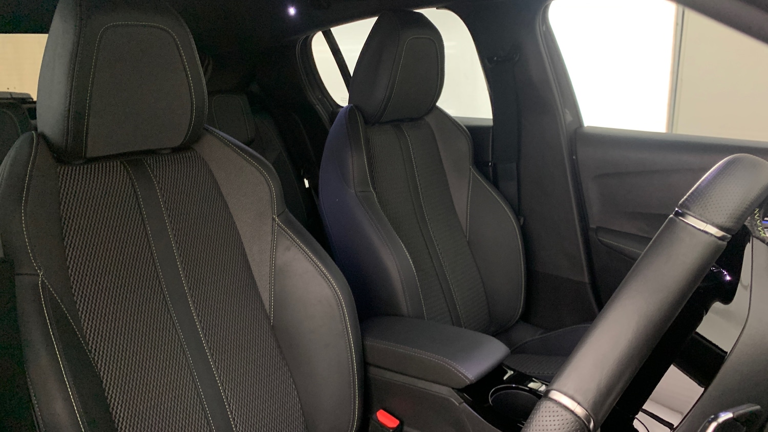 Used Peugeot 208 2025 for sale - 76621459: Photo 43