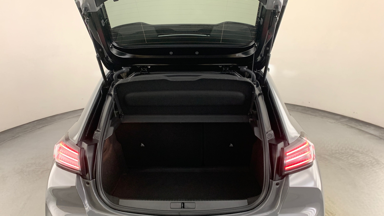 Used Peugeot 208 2025 for sale - 76621459: Photo 5