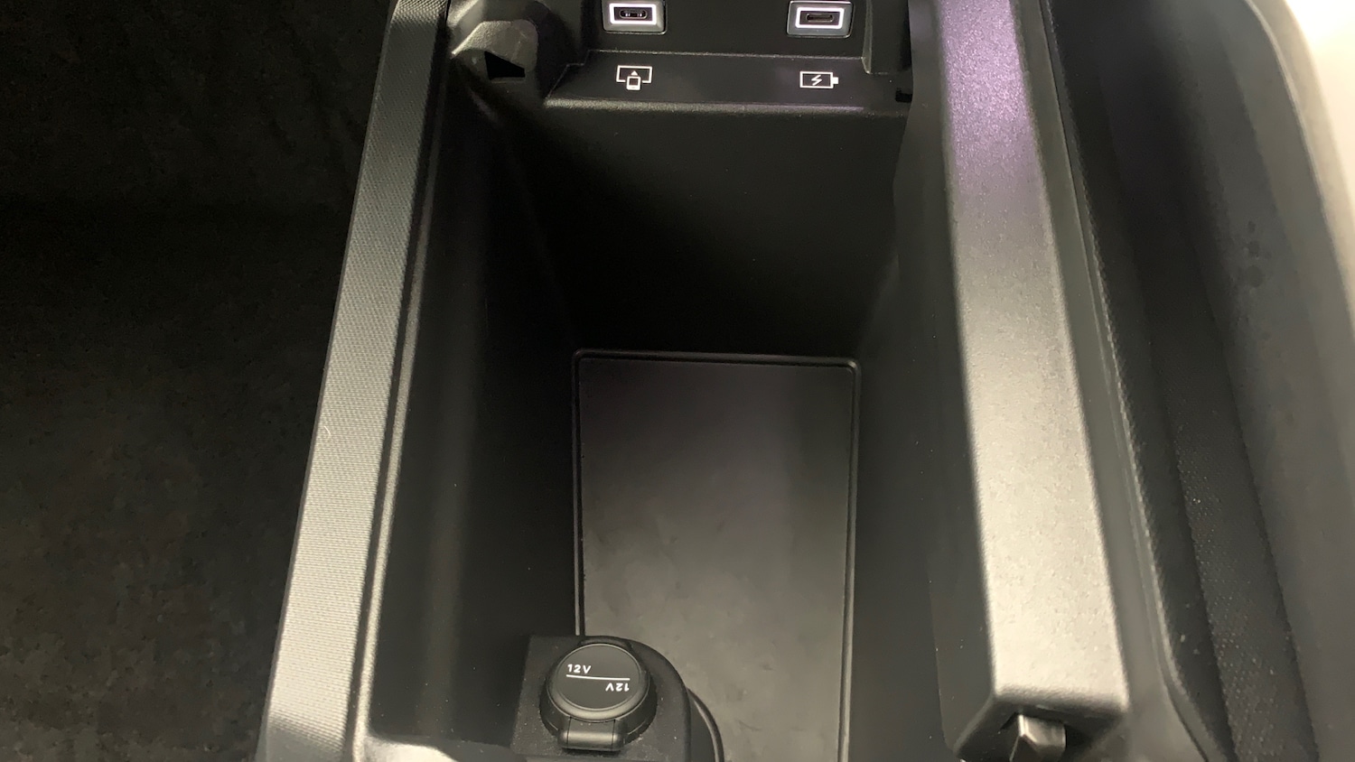 Used Peugeot 3008 2024 for sale - 76389552: Photo 25