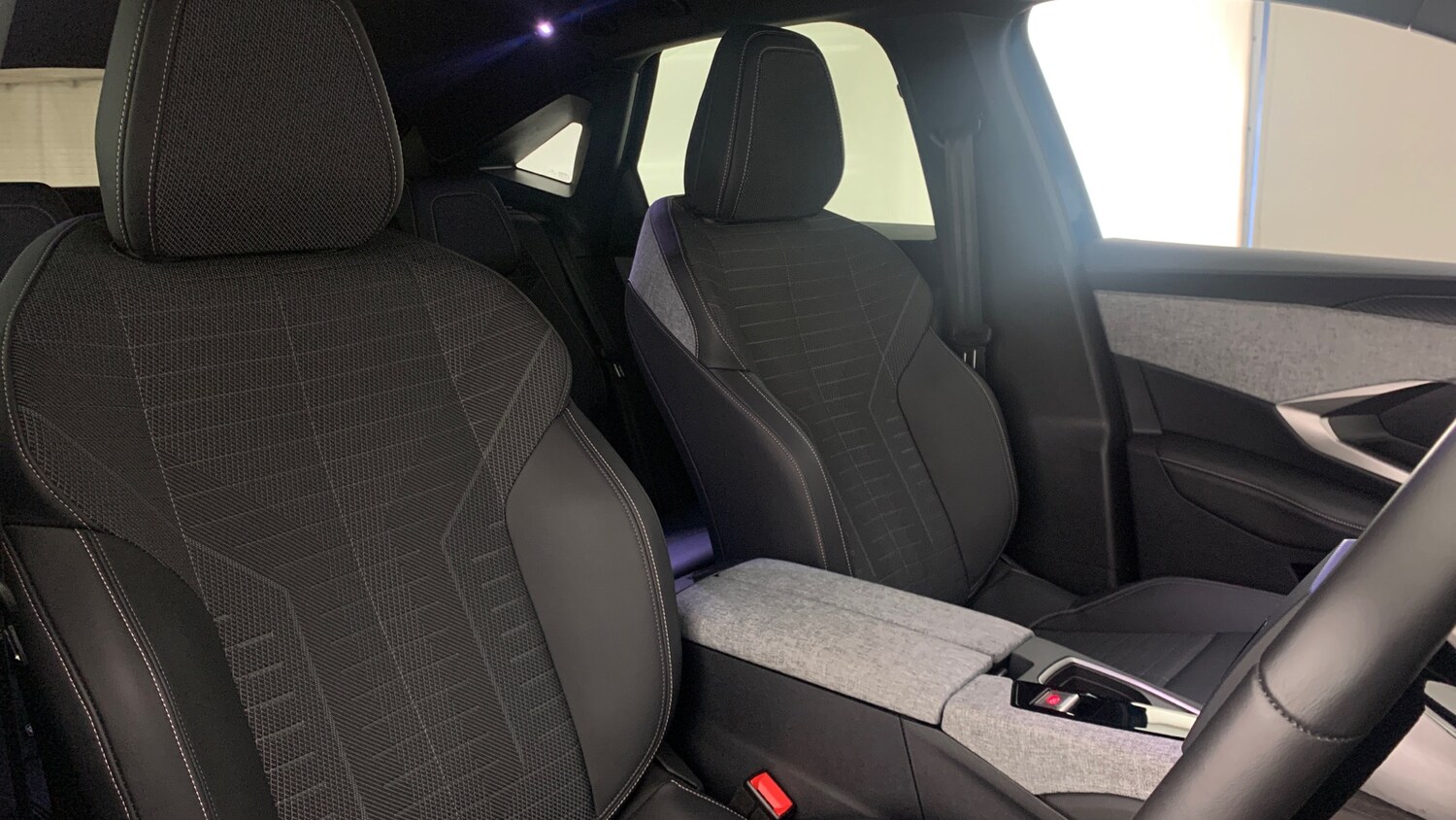 Used Peugeot 3008 2024 for sale - 76389552: Photo 46