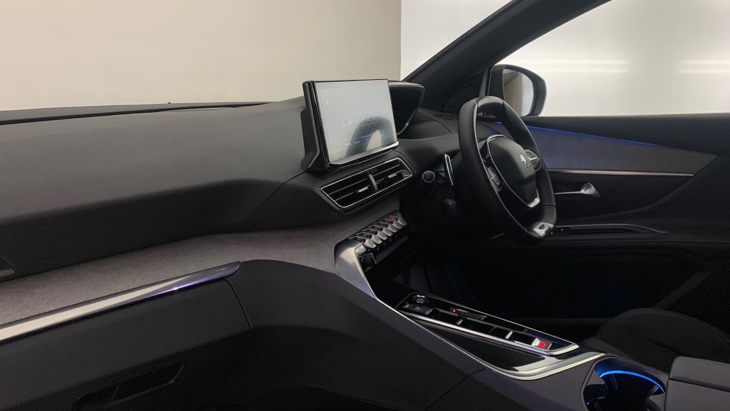 Used Peugeot 5008 2024 for sale - 77204900: Photo 2