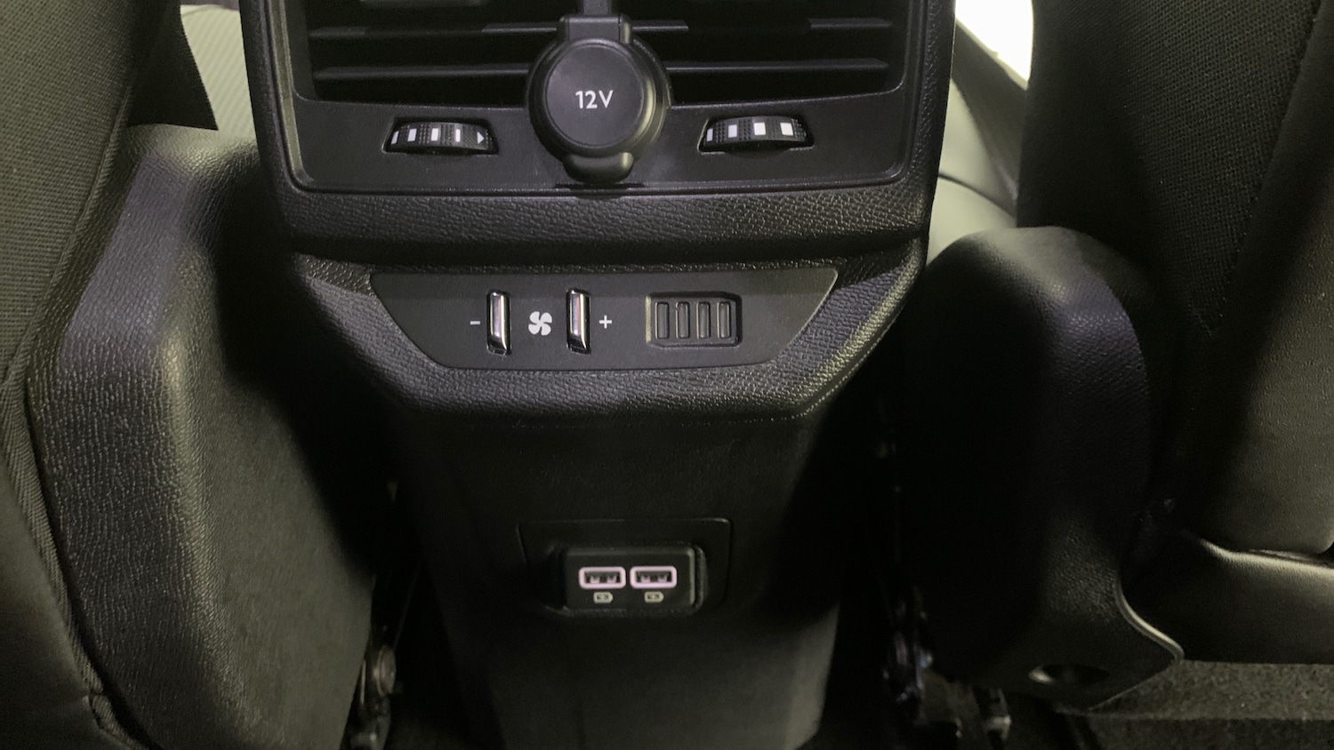 Used Peugeot 5008 2024 for sale - 77204900: Photo 42