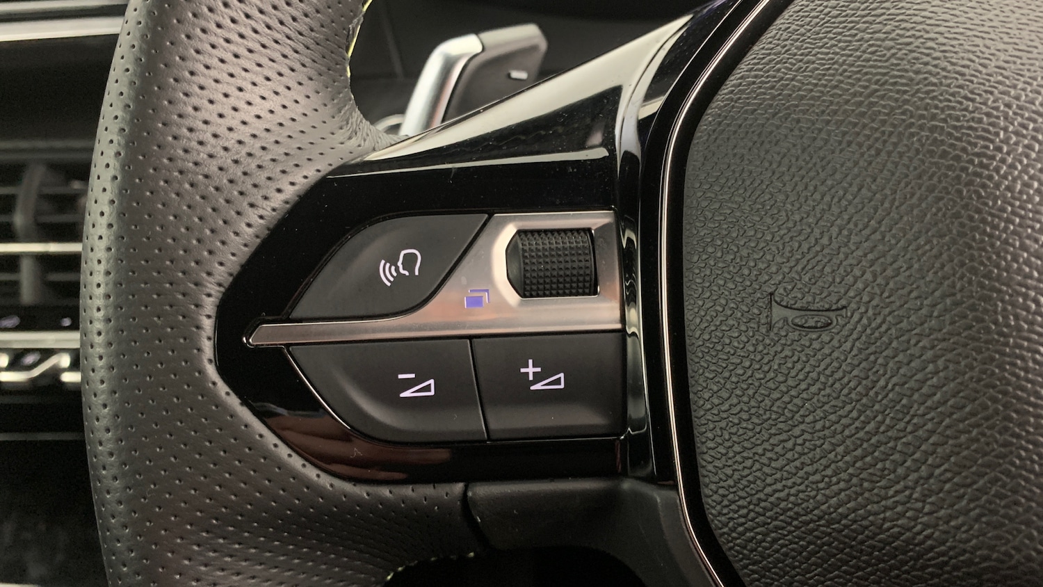 Used Peugeot 2008 2024 for sale - 76433822: Photo 19